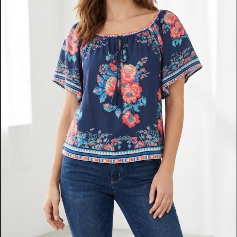 Flying Tomato Floral Navy Women's Top medium